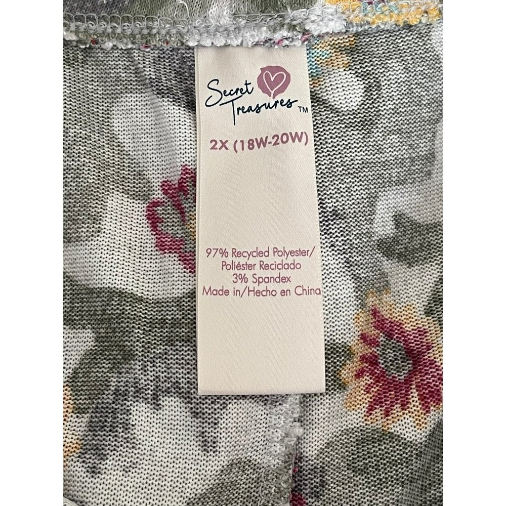 Secret Treasures Multi-Color Camo Floral Print Super Soft Lngewear Sleep Shorts - Picture 7 of 7